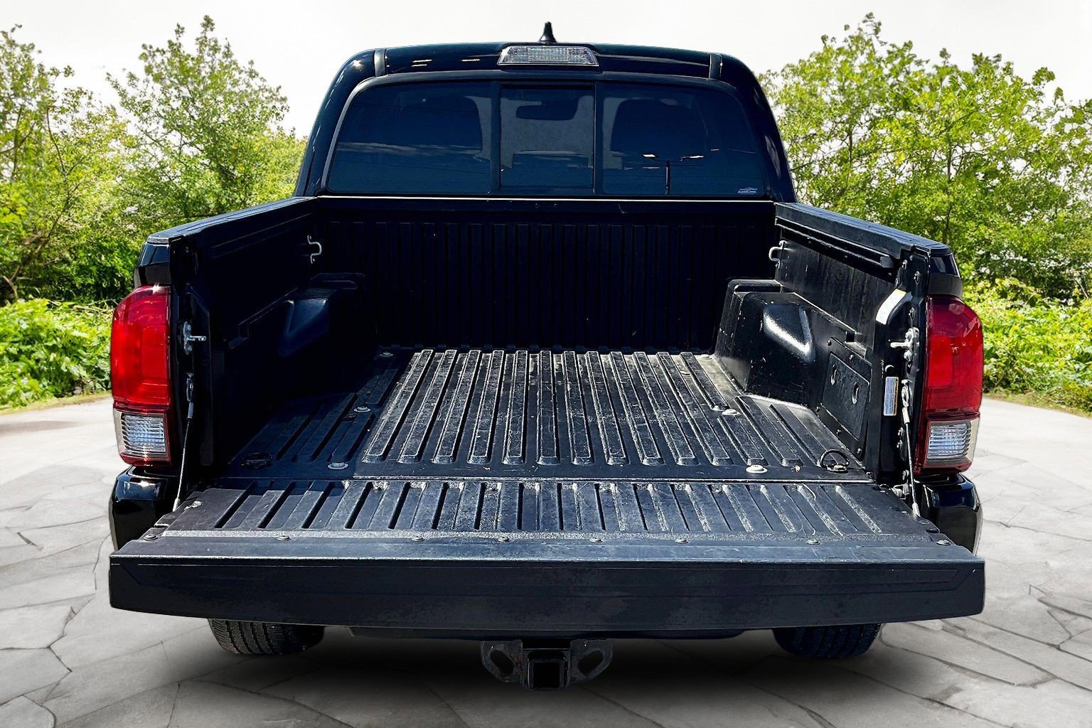 Used 2021 Toyota Tacoma SR image 18