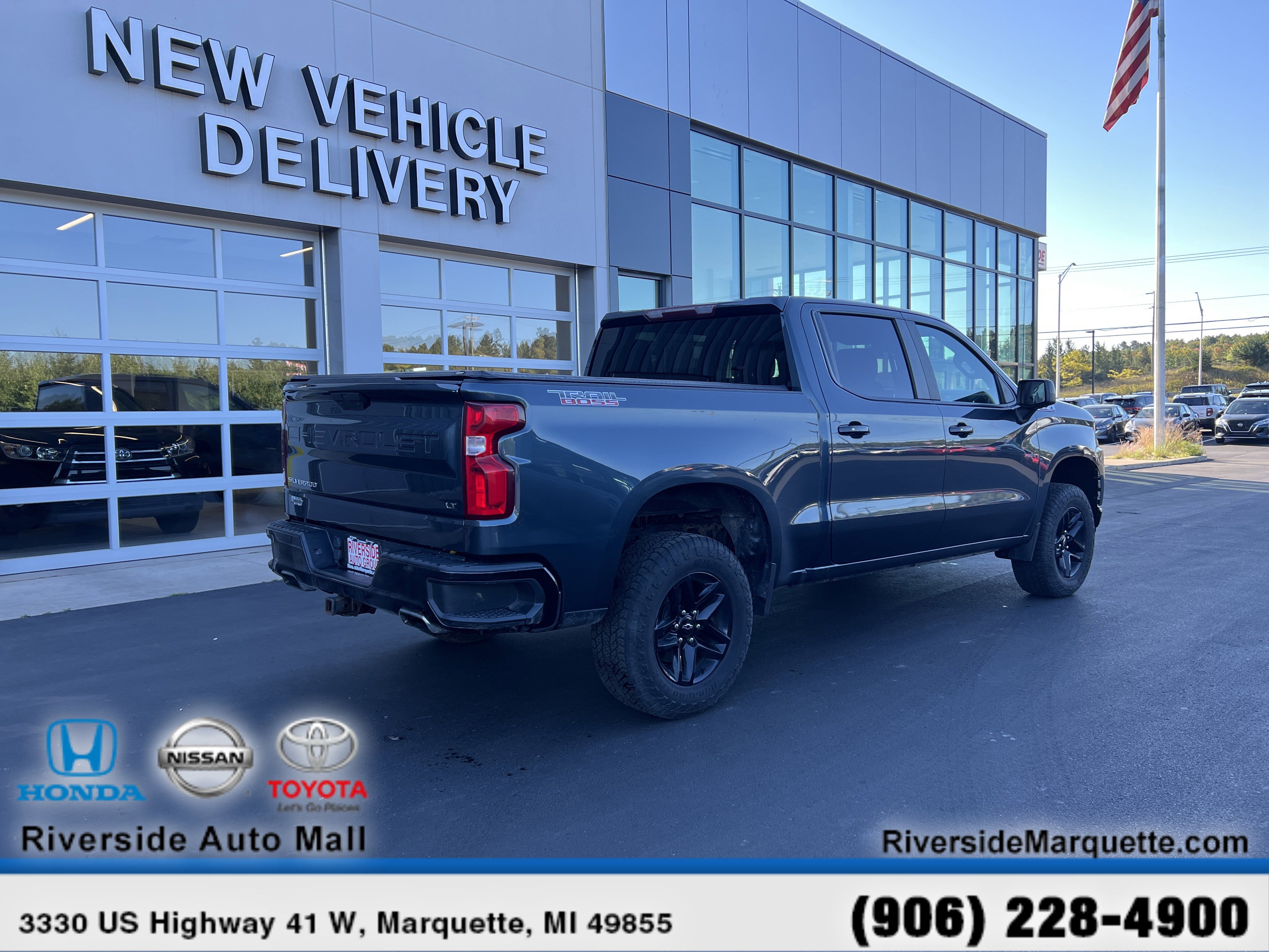 Used 2019 Chevrolet Silverado 1500 LT Trail Boss w/ Convenience Package image 9
