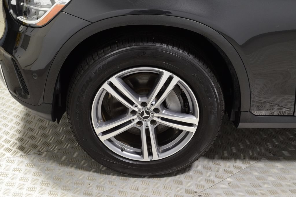 Used 2021 Mercedes-Benz GLC 300 4MATIC image 36