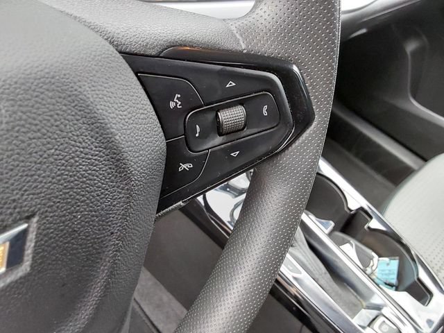 Used 2025 Chevrolet Trax LT FWD image 18