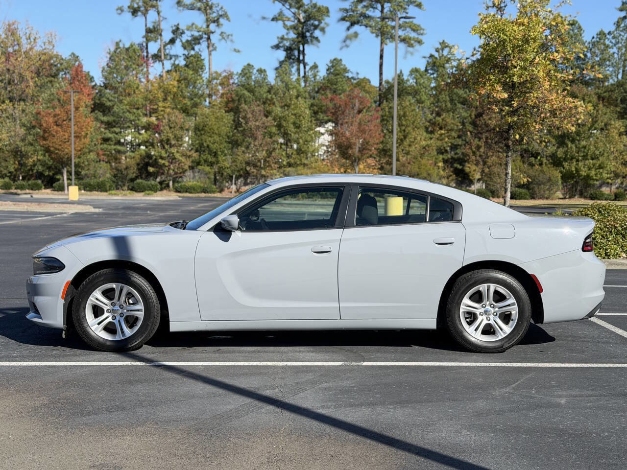 Used 2021 Dodge Charger SXT w/ Travel & Safety Group image 4