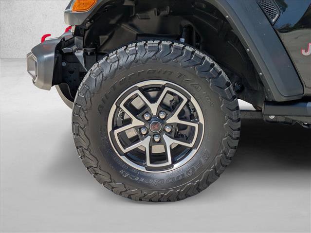 Certified 2024 Jeep Wrangler Unlimited Rubicon w/ Safety Group image 23