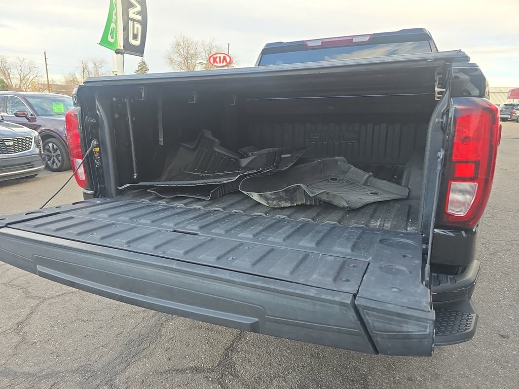 Used 2023 GMC Sierra 1500 Elevation image 17