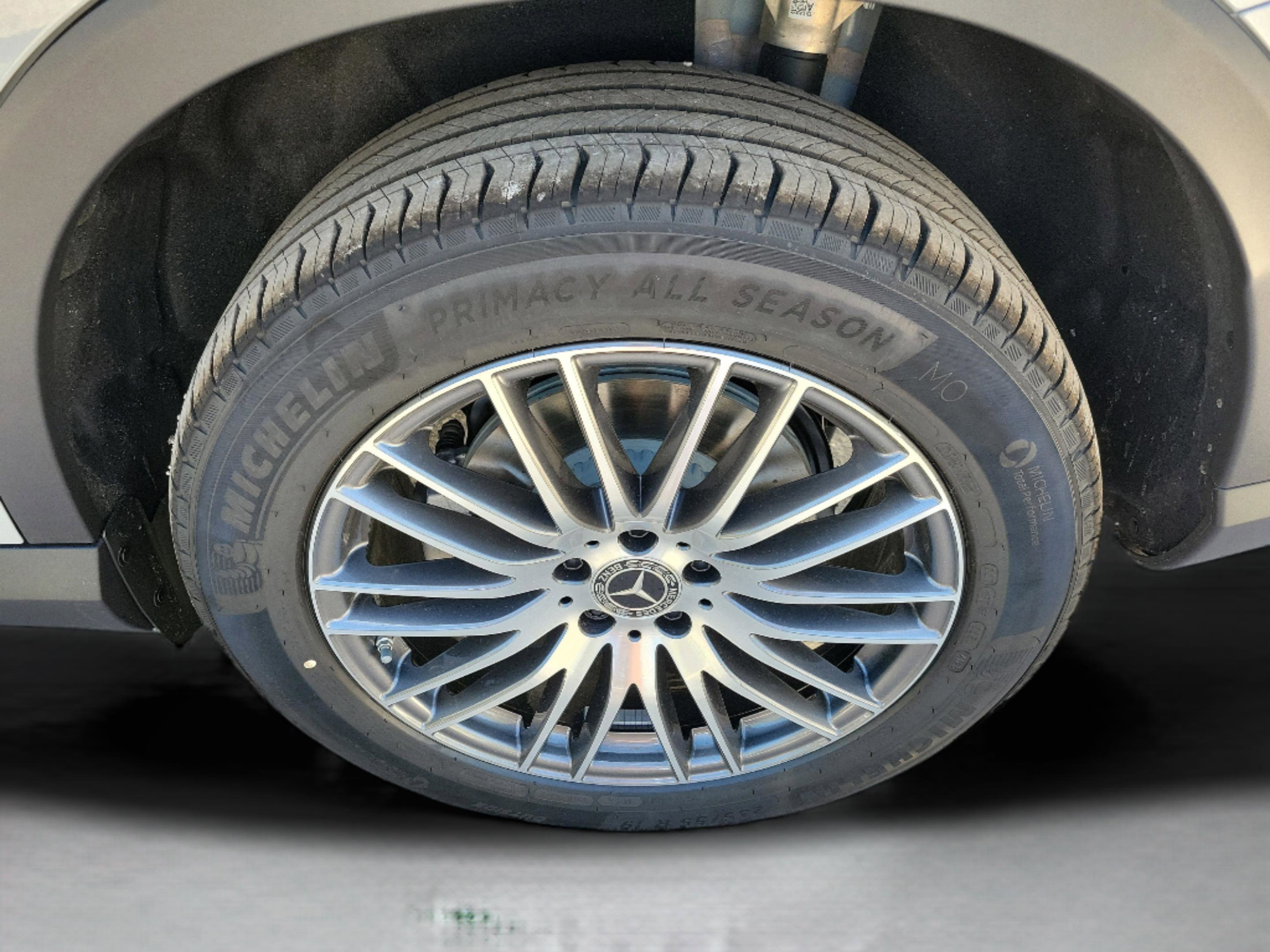 Certified 2026 Mercedes-Benz GLC 300 image 34