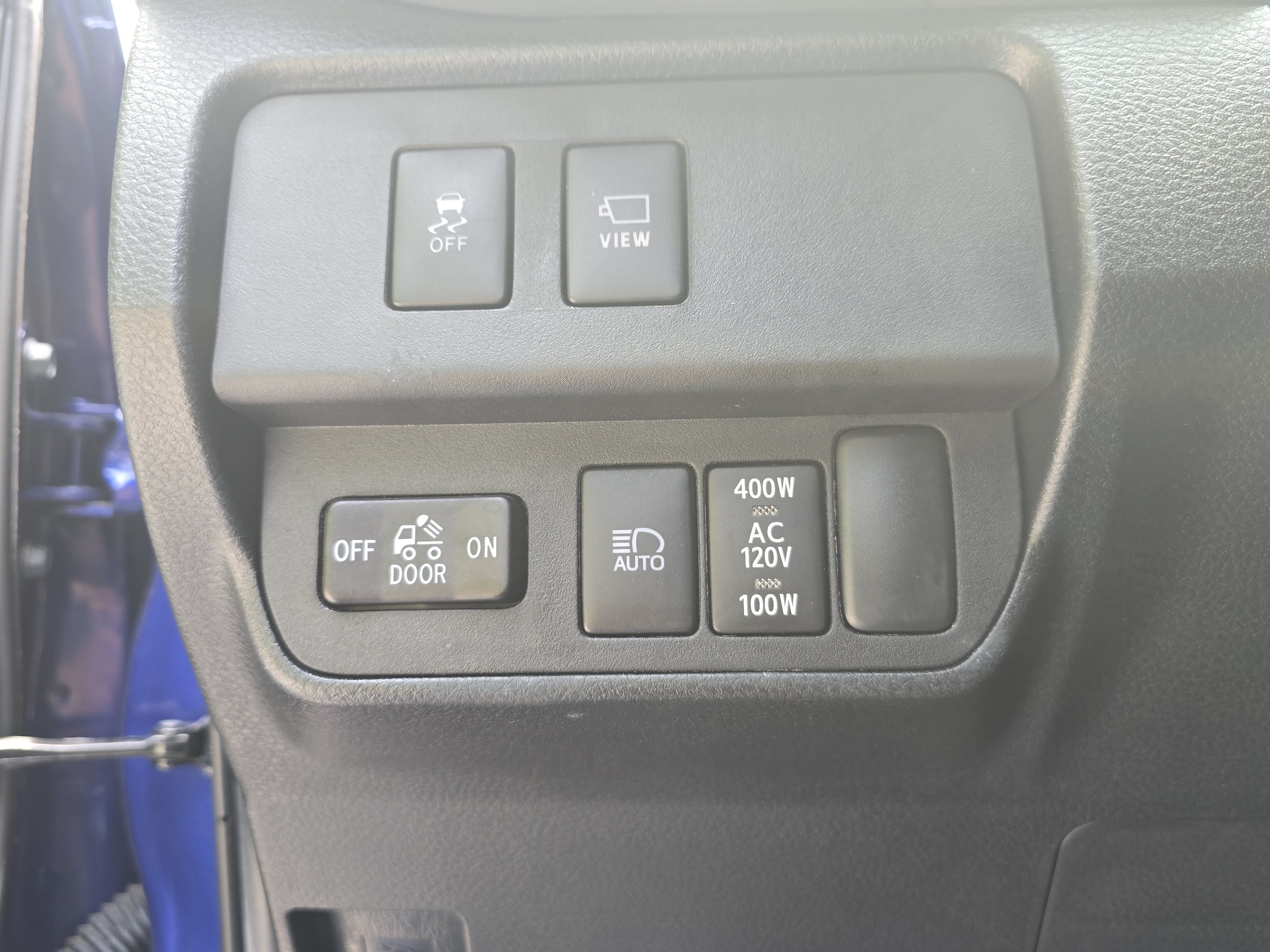 Used 2023 Toyota Tacoma TRD Off-Road w/ TRD Premium Off Road Package AWD/4WD image 25