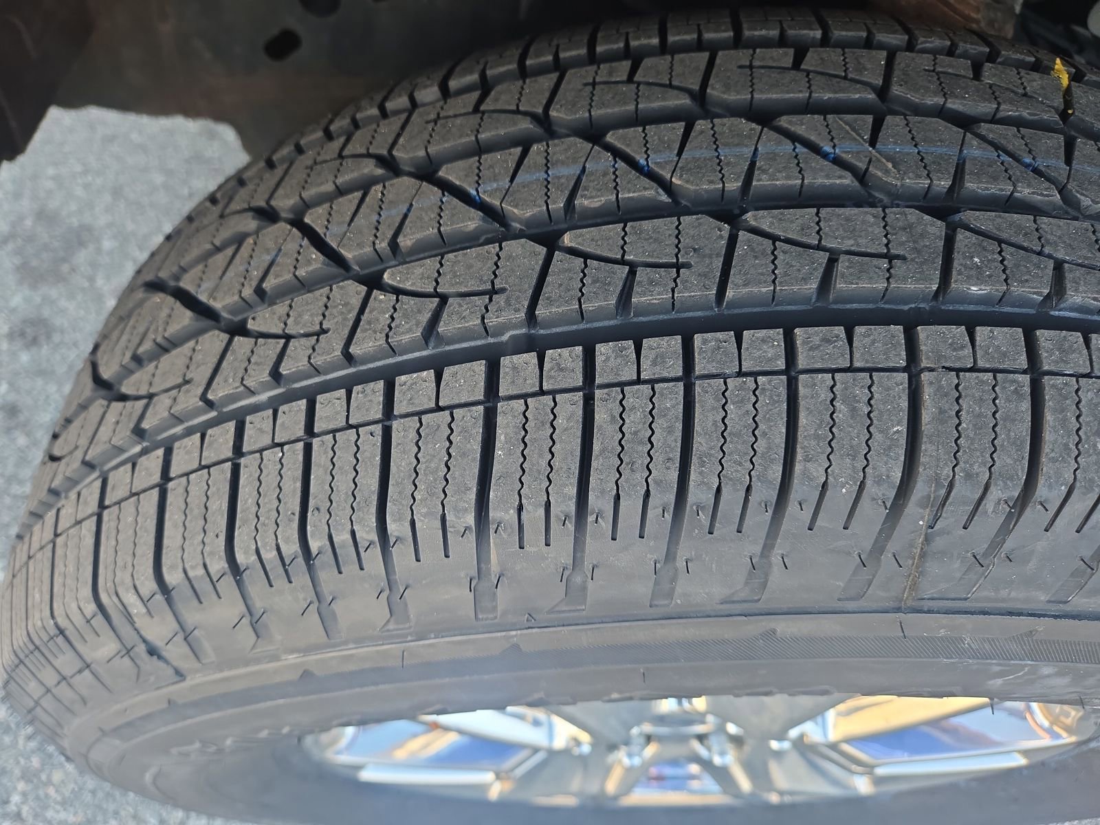 Certified 2017 Ford F150 XLT w/ Equipment Group 302A Luxury image 27