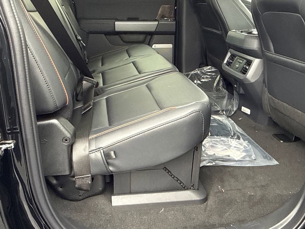 New 2026 Ford F250 Lariat w/ Black Appearance Package image 15