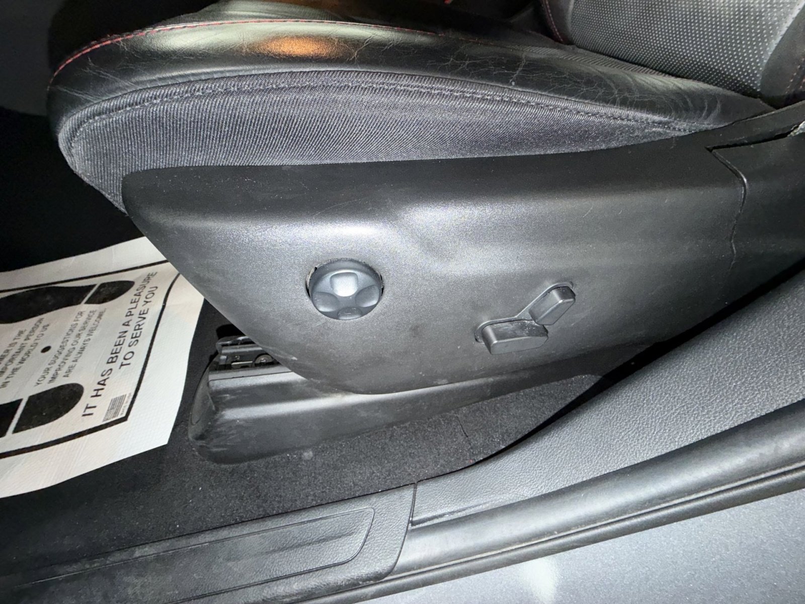 Used 2024 Dodge Durango GT image 14