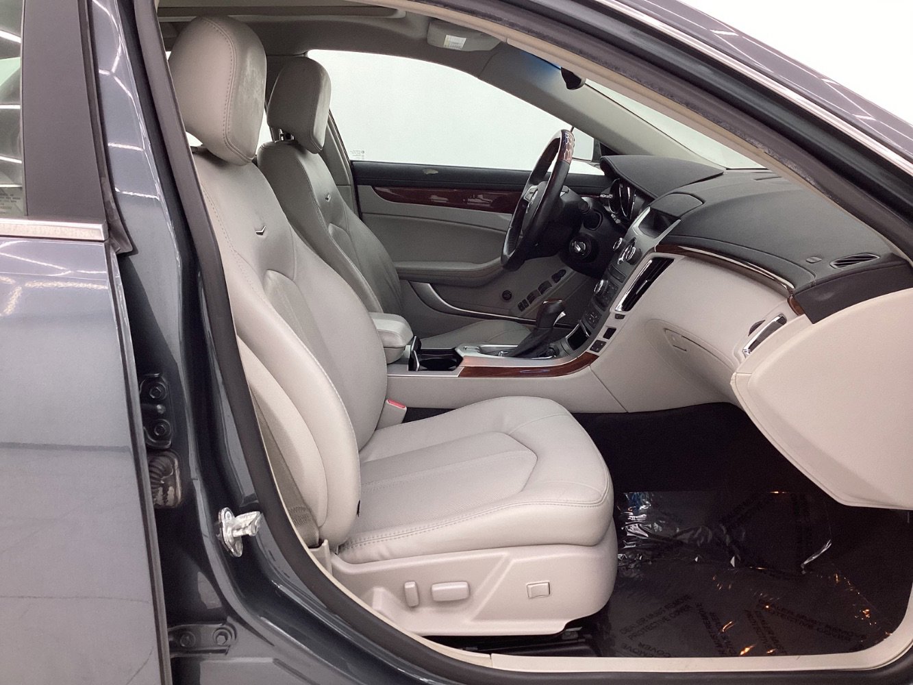 Used 2011 Cadillac CTS Premium image 15