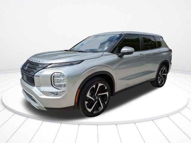 Used 2023 Mitsubishi Outlander SE FWD image 8