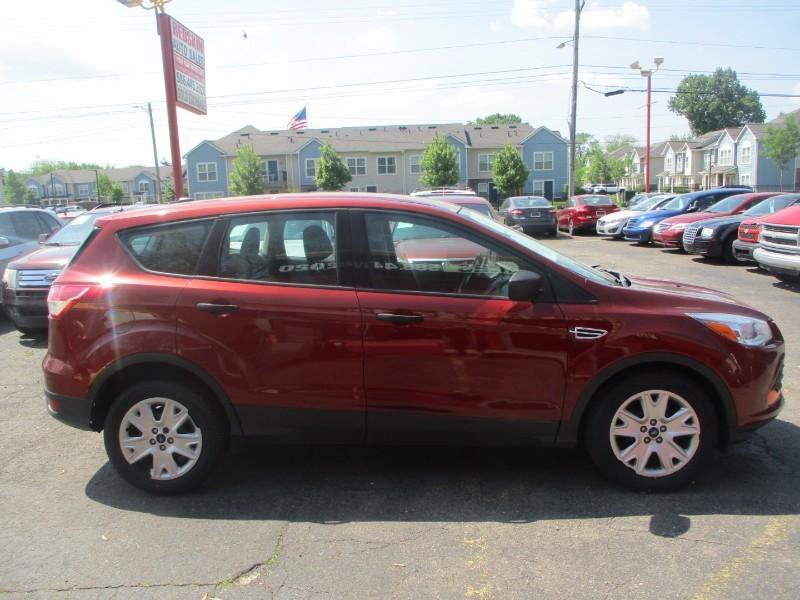 Used 2016 Ford Escape S FWD image 2