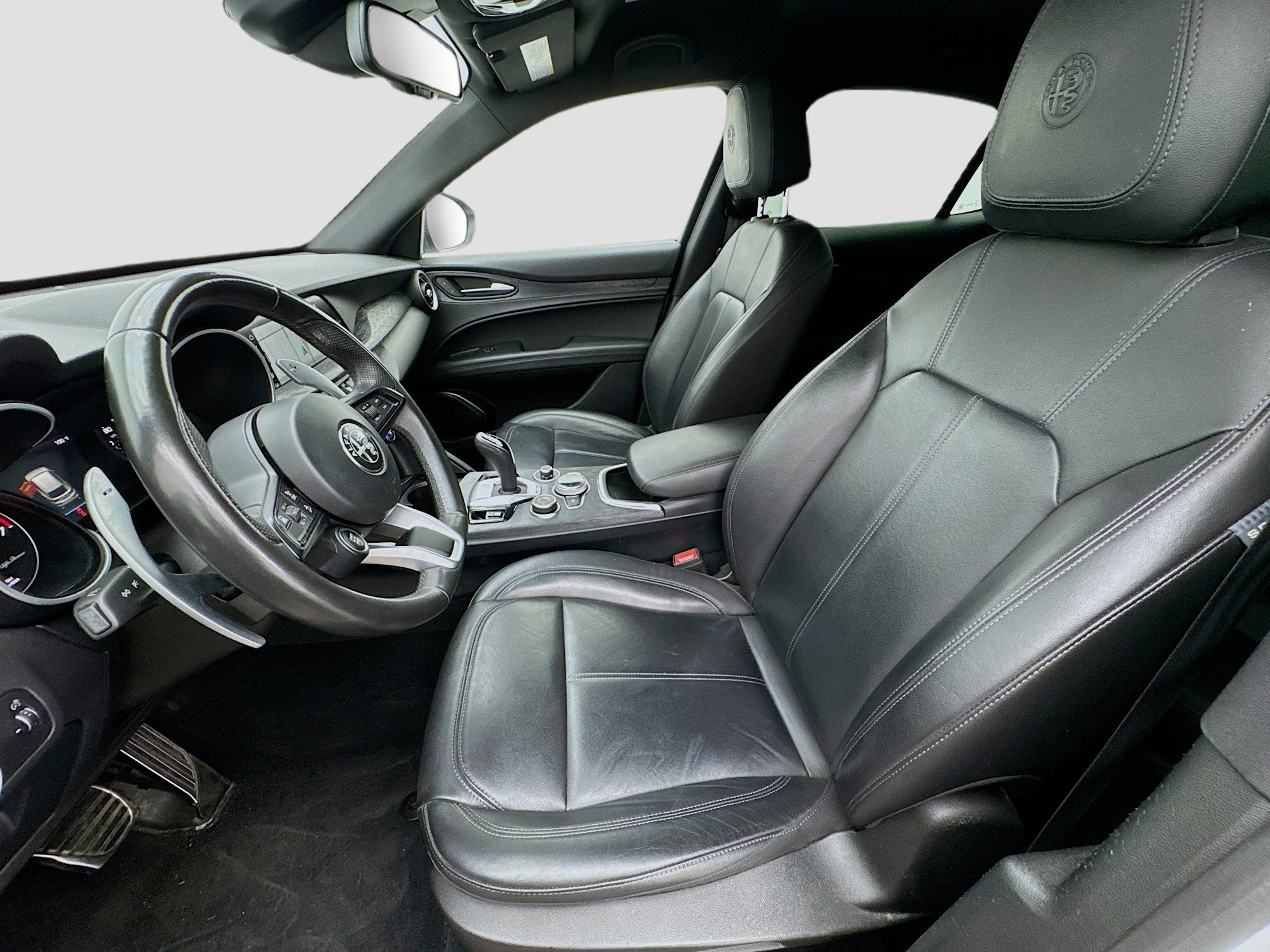 Used 2022 Alfa Romeo Stelvio Sprint image 13