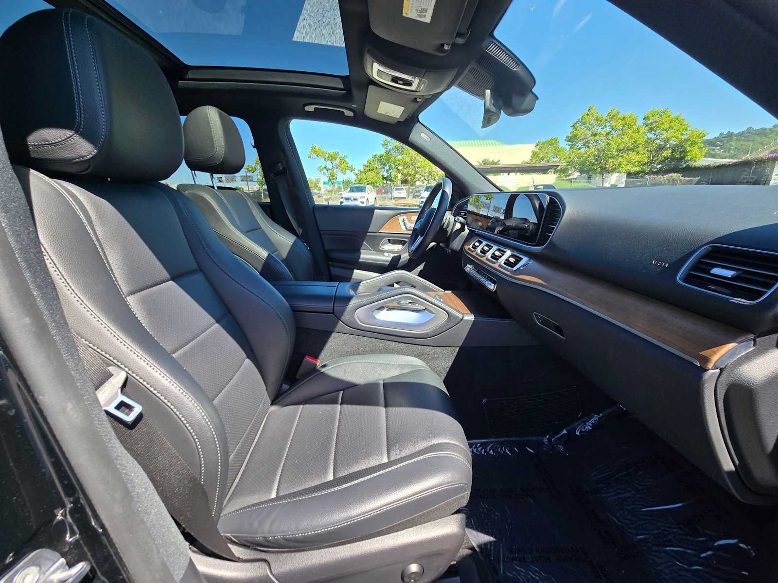 Used 2021 Mercedes-Benz GLE 350 4MATIC image 11