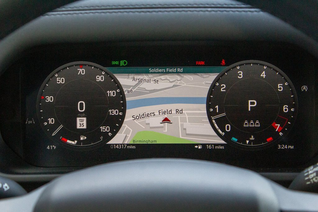 Used 2025 Land Rover Defender 110 S image 15