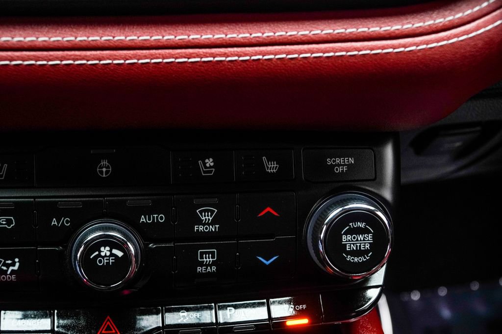 Used 2024 Dodge Durango SRT Hellcat AWD/4WD image 27