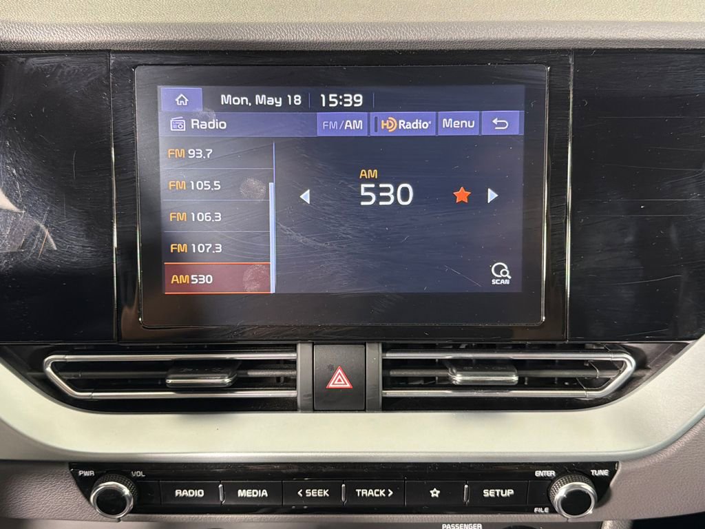 Used 2022 Kia Niro LX FWD image 28