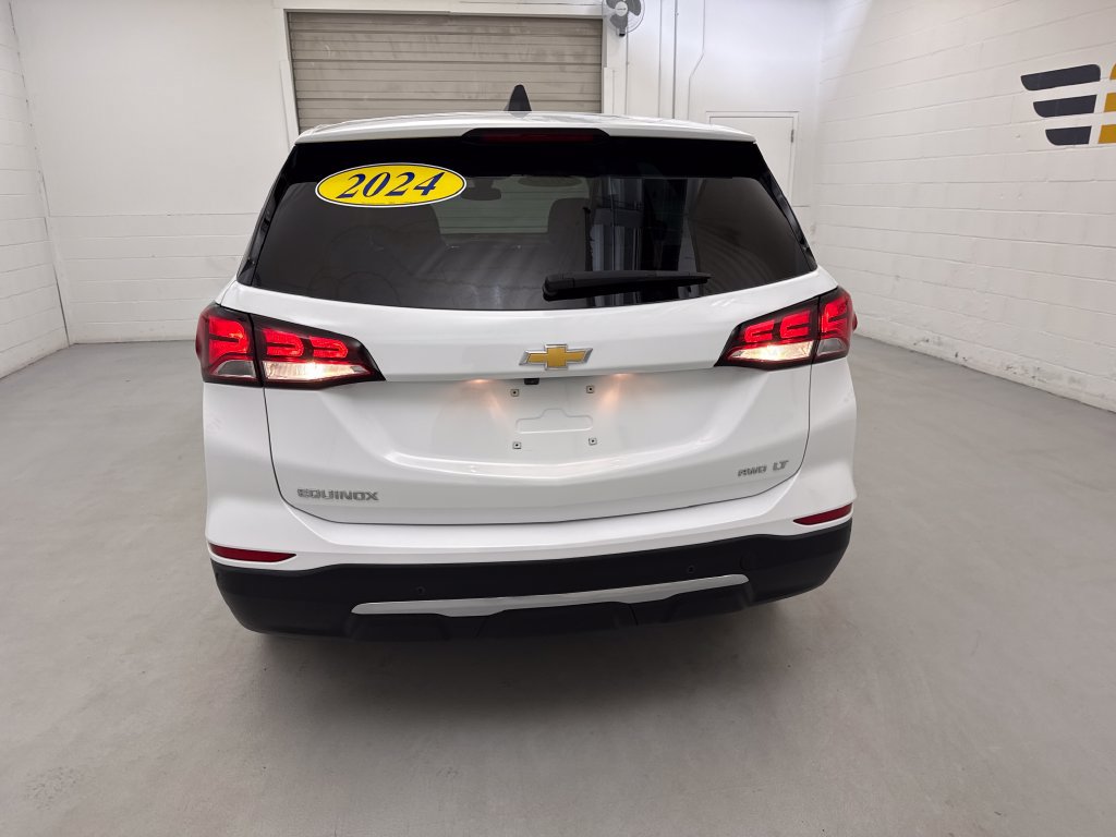 Used 2024 Chevrolet Equinox LT AWD/4WD image 13