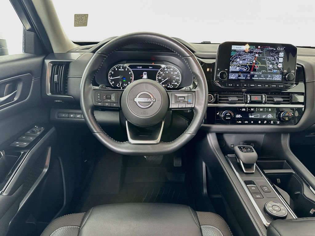 Used 2024 Nissan Pathfinder SL AWD/4WD image 27