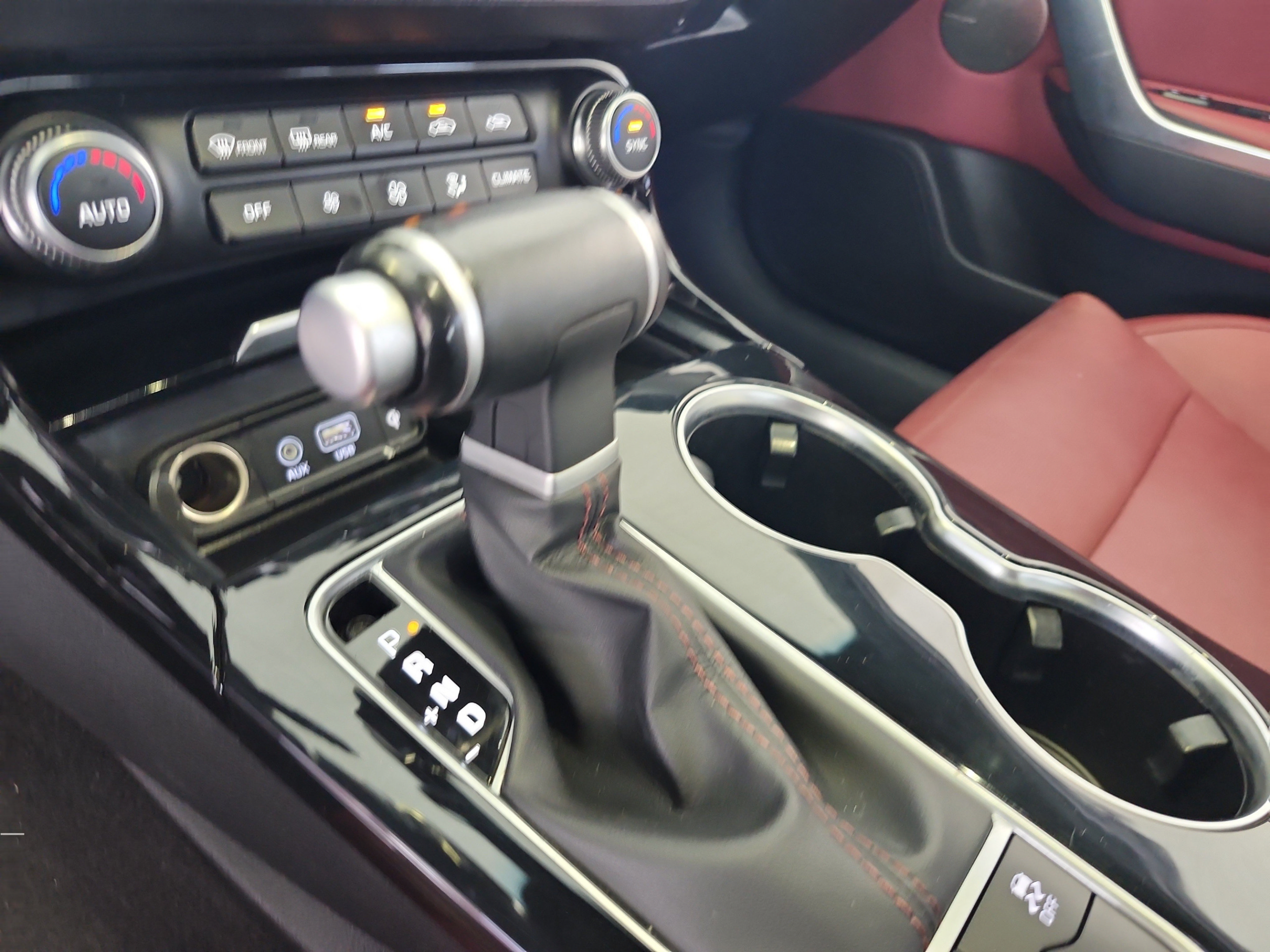 Used 2021 Kia Stinger GT-Line w/ Sun & Sound Package RWD image 14