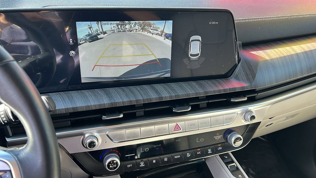 Used 2025 Kia Telluride EX w/ EX Captain's Chair Package image 15