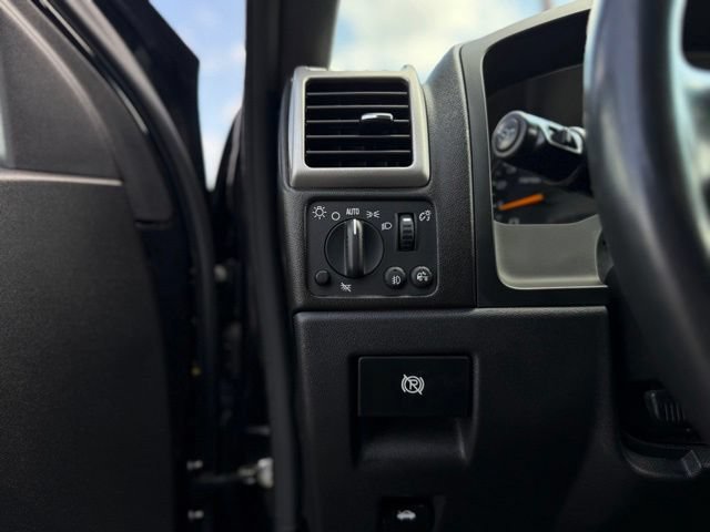 Used 2010 GMC Canyon SLT AWD/4WD image 11