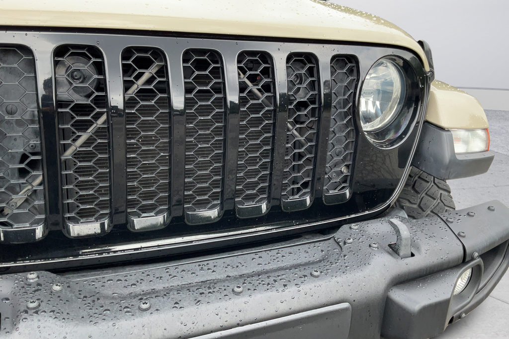 Used 2022 Jeep Gladiator Sport AWD/4WD image 32
