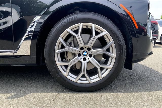 Used 2025 BMW X7 xDrive40i w/ Executive Package AWD/4WD image 9