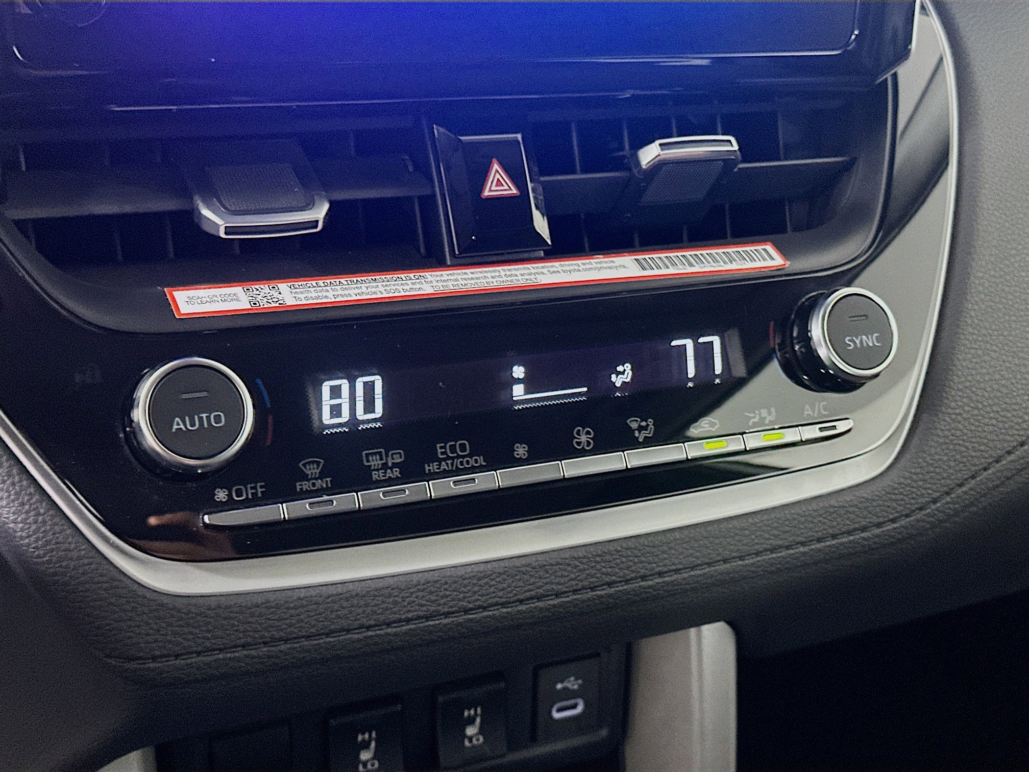 Used 2025 Toyota Corolla Cross XLE image 23