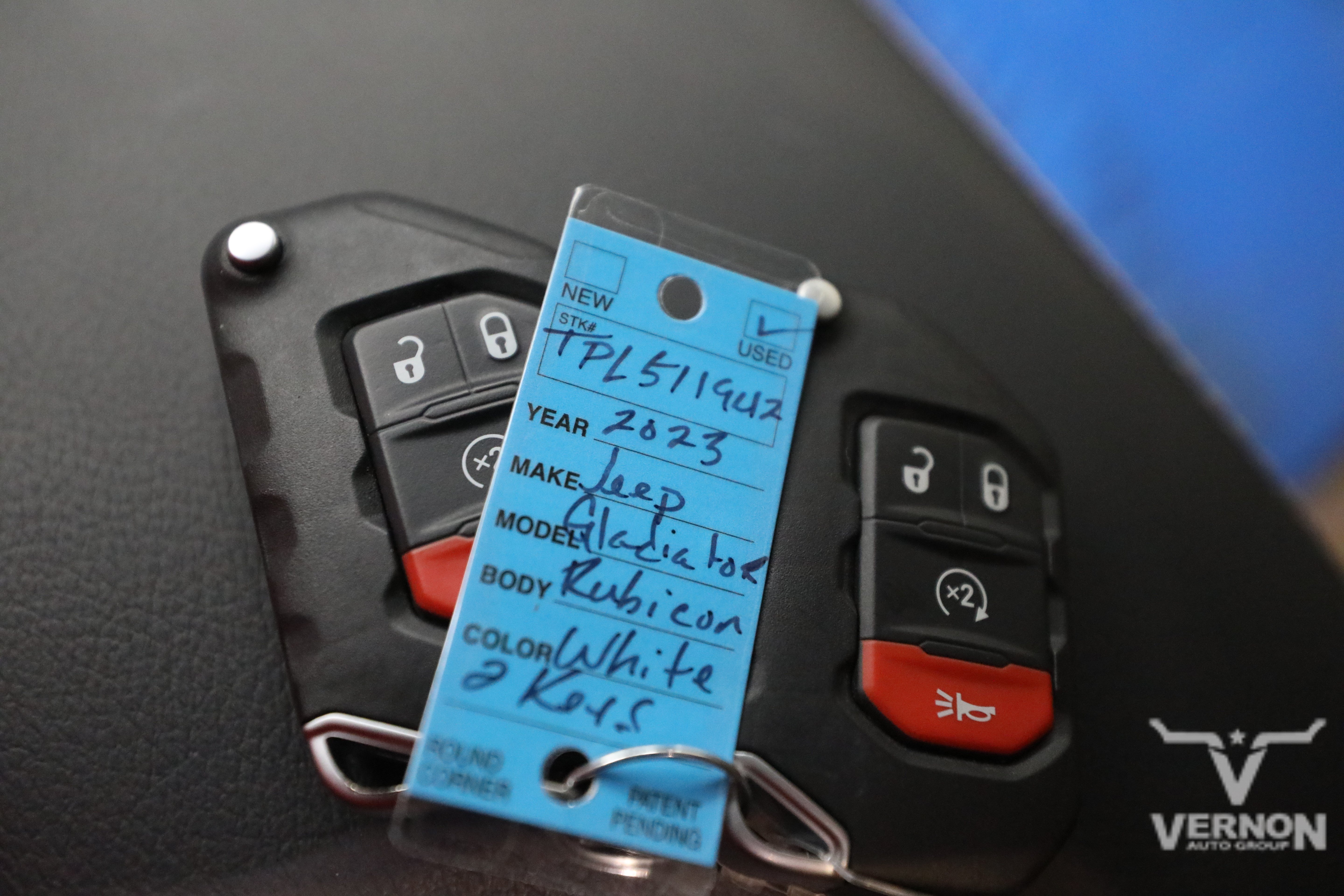 Used 2023 Jeep Gladiator Rubicon w/ LED Lighting Group AWD/4WD image 13
