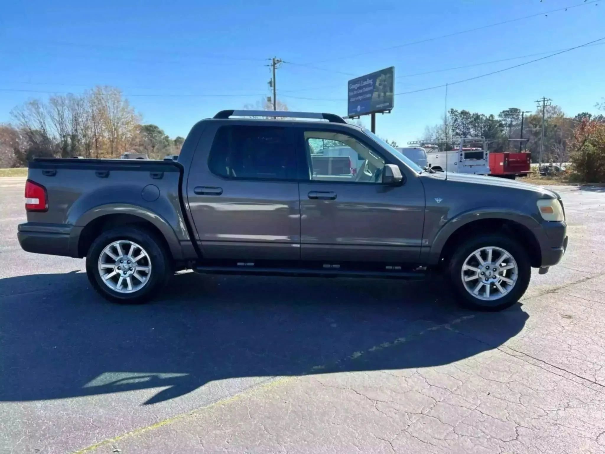 Used 2007 Ford Explorer Sport Trac Limited image 6
