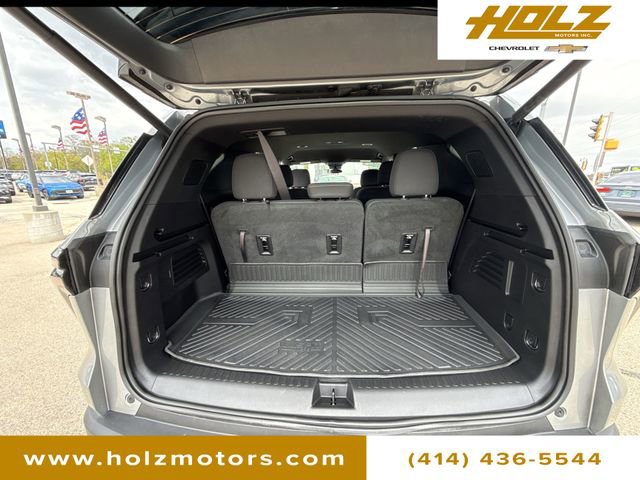Certified 2025 Chevrolet Traverse LT w/ Midnight/Sport Edition AWD/4WD image 24
