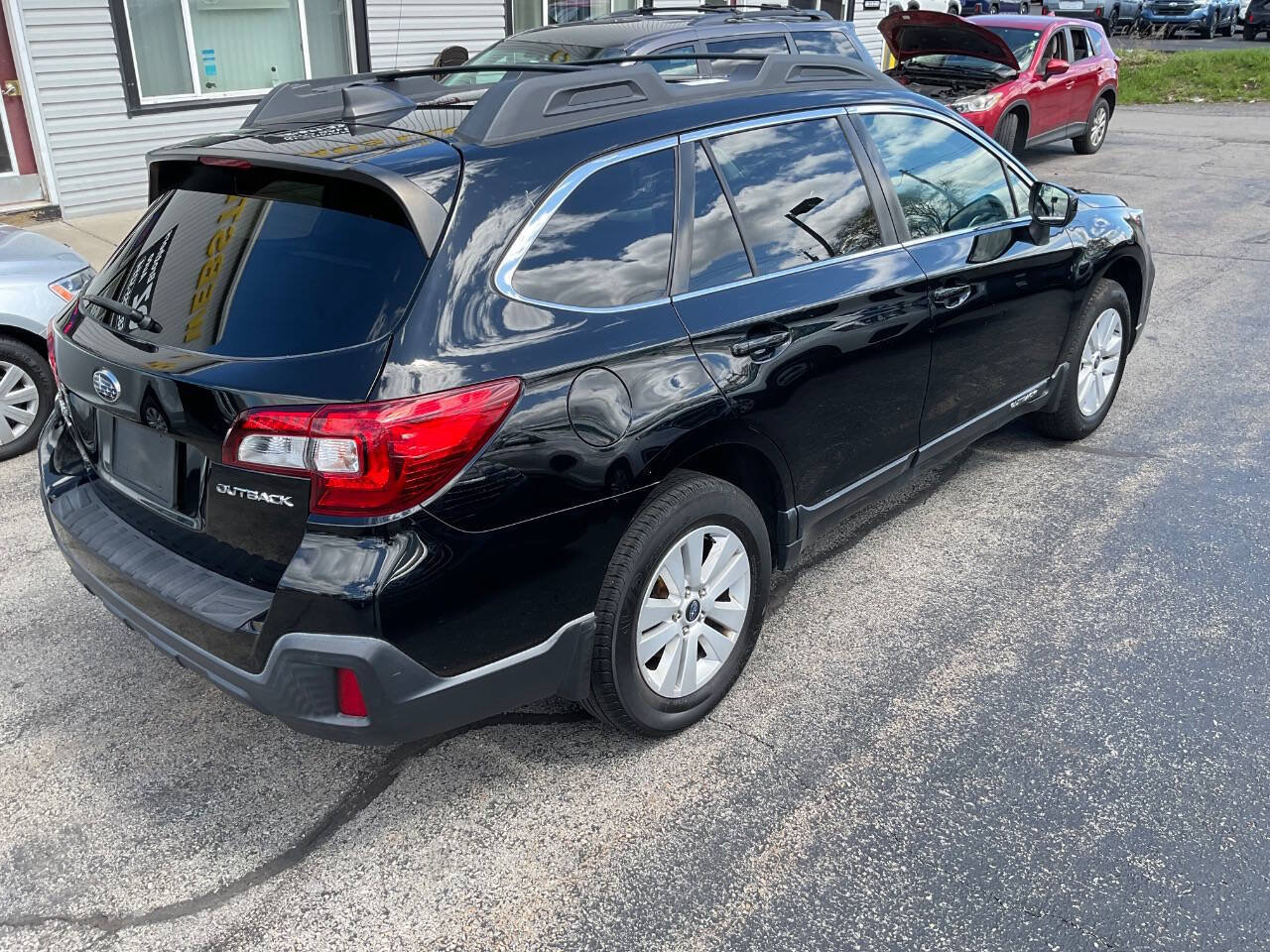 Used 2018 Subaru Outback 2.5i Premium AWD/4WD image 9