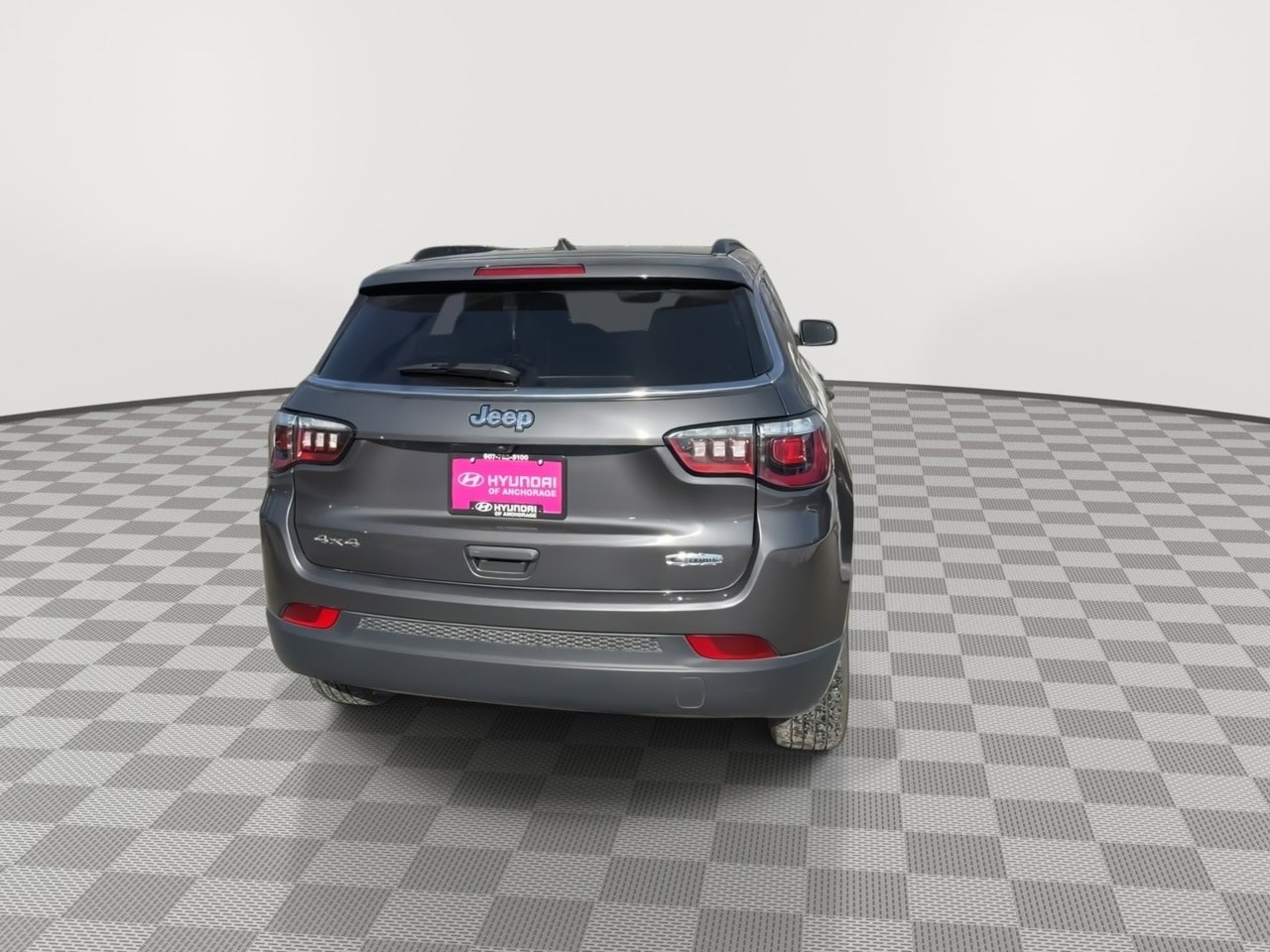 Used 2024 Jeep Compass Latitude image 7