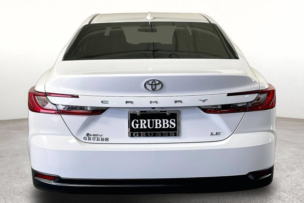 Used 2025 Toyota Camry LE FWD image 5