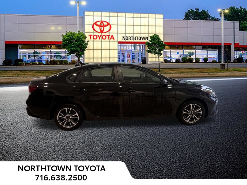 Used 2023 Kia Forte LXS FWD image 7