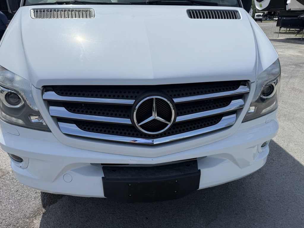 Used 2017 Mercedes-Benz Sprinter 3500 image 31