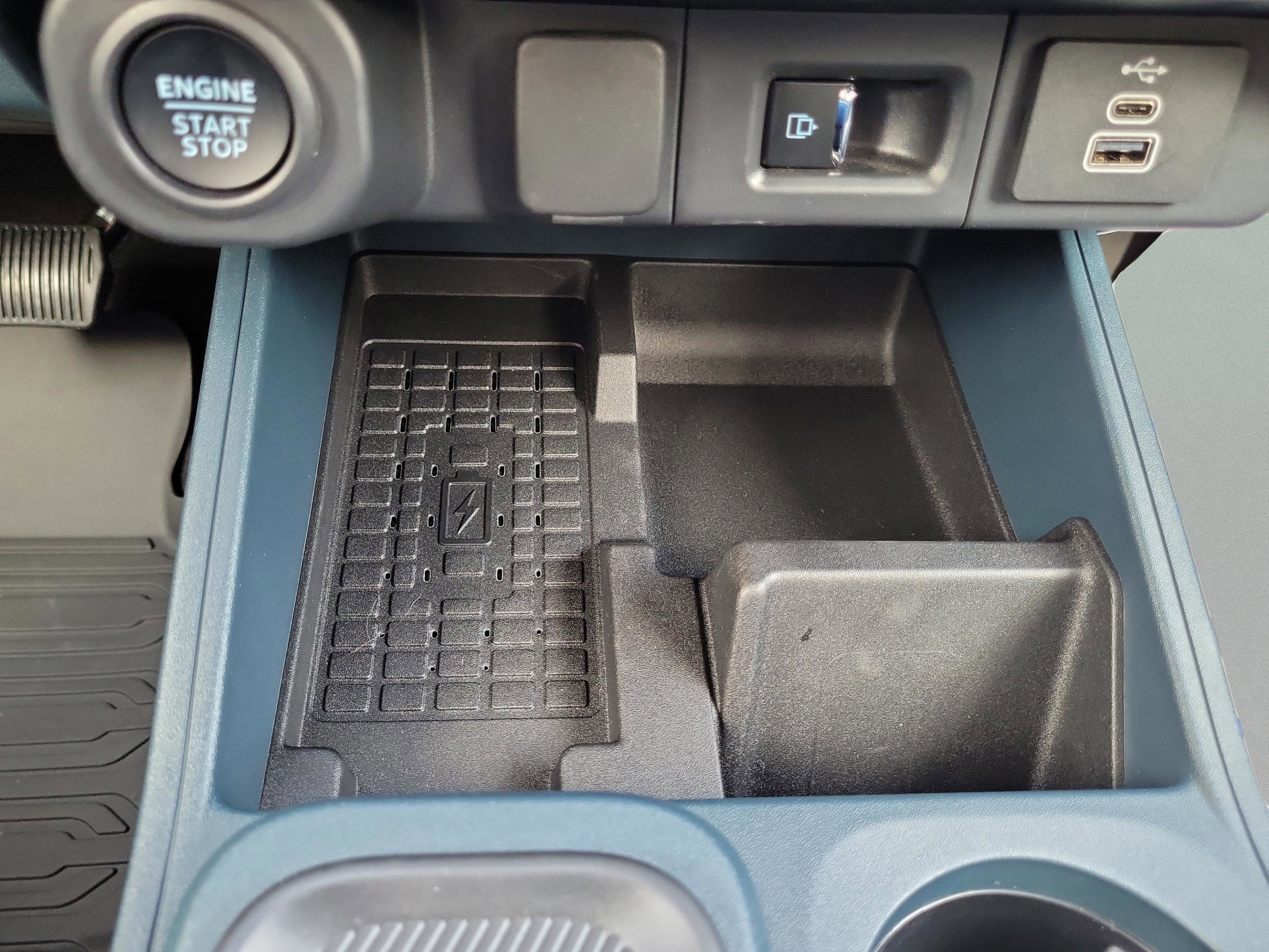 New 2025 Ford Maverick Lariat w/ Black Appearance Package image 30