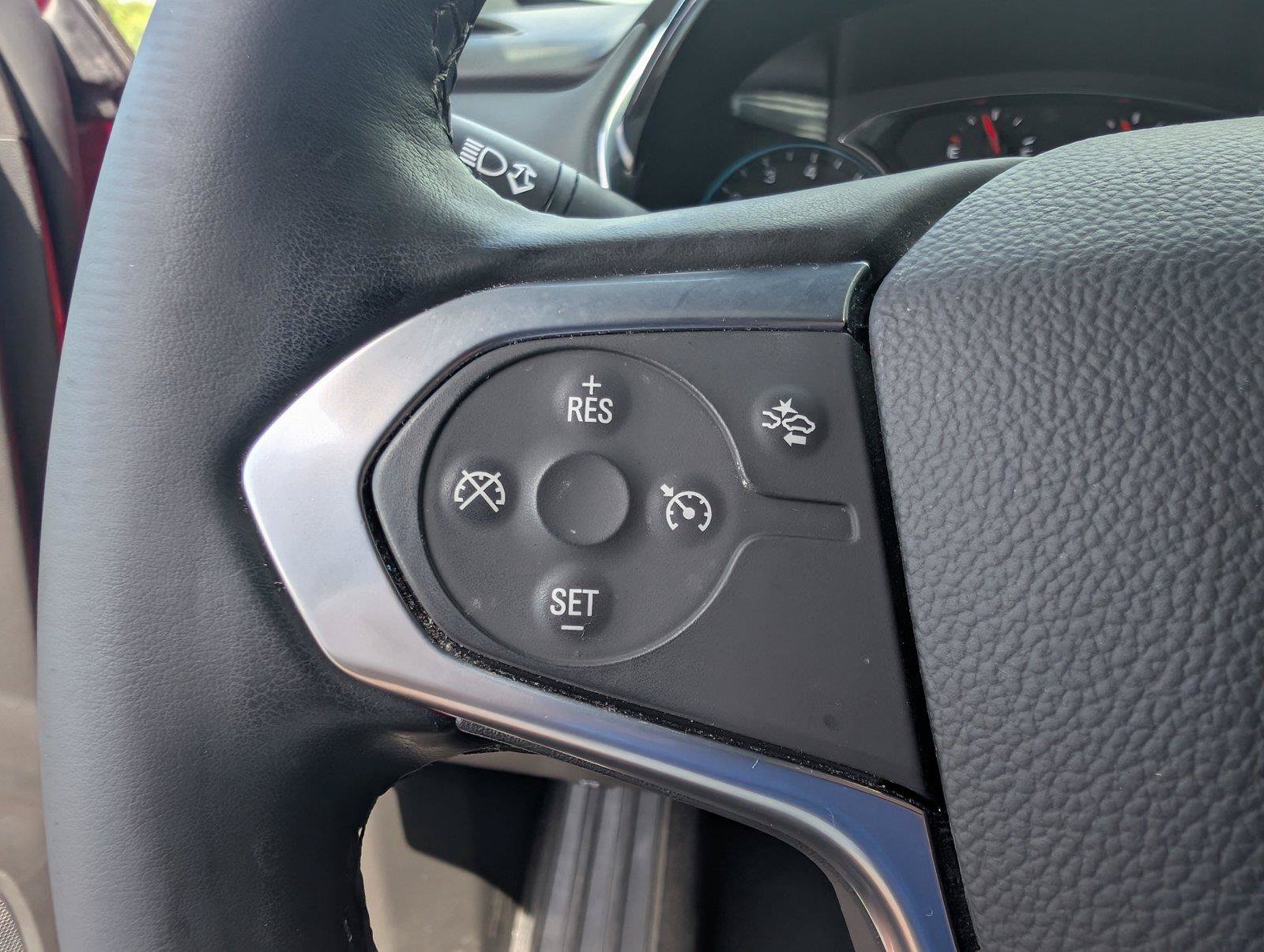 Certified 2023 Chevrolet Traverse LT FWD image 24