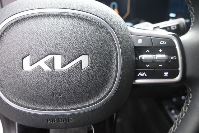 Used 2025 Kia Sorento SX Prestige AWD/4WD image 14