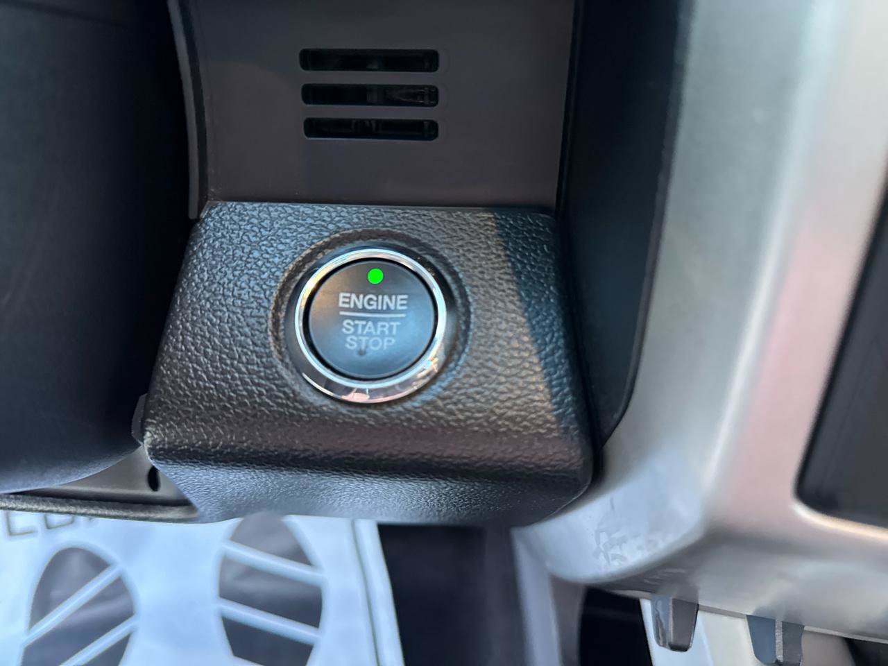 Used 2018 Ford F150 Lariat AWD/4WD image 21