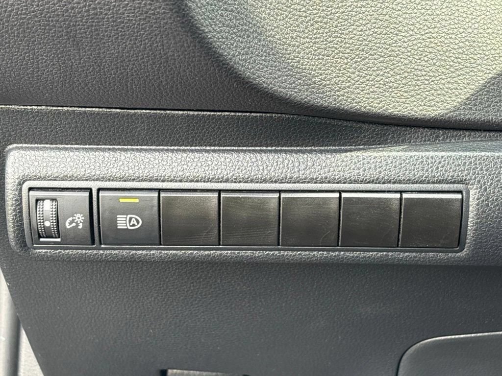 Used 2024 Toyota Corolla LE FWD image 26
