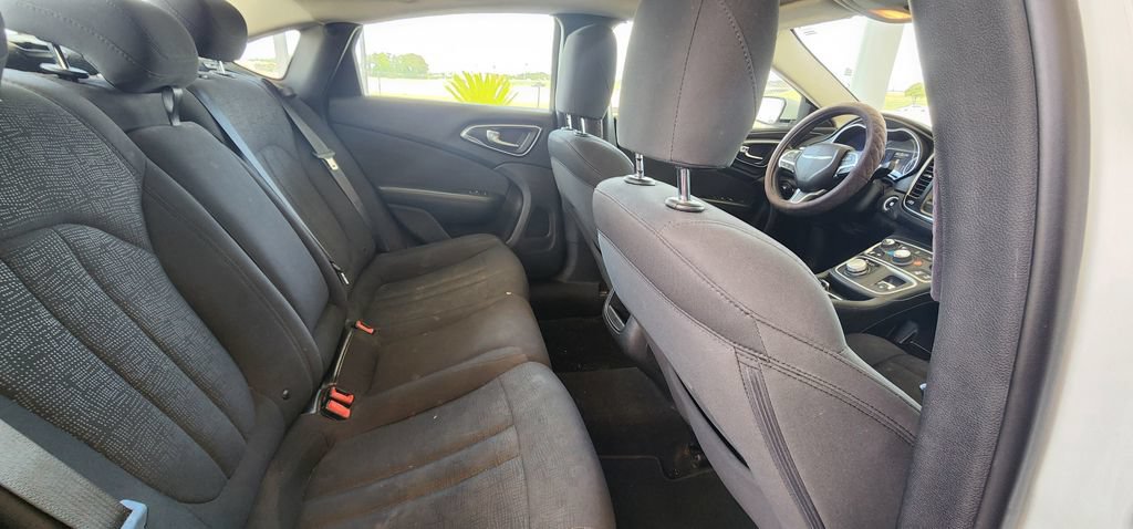 Used 2016 Chrysler 200 Limited FWD image 18