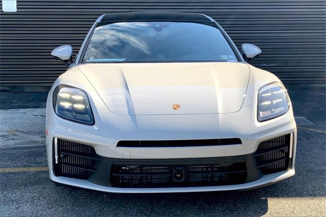 New 2026 Porsche Panamera 4 image 13