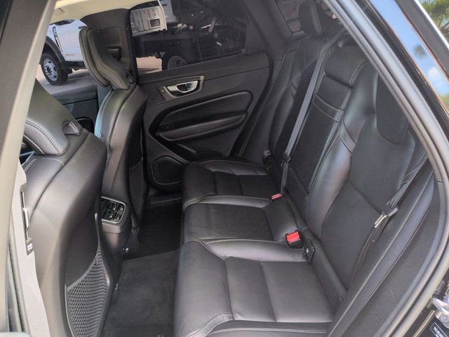 Used 2022 Volvo XC60 B5 Inscription w/ Advanced Package FWD image 14