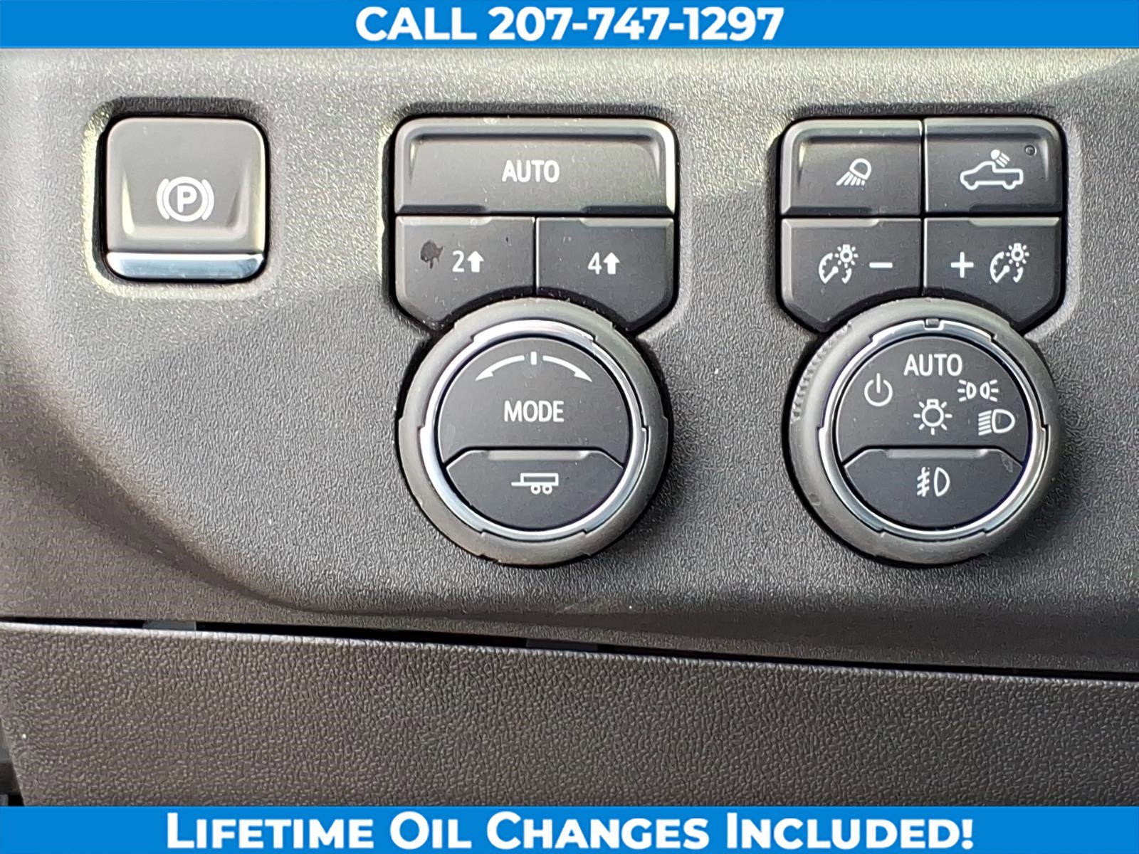 Used 2025 Chevrolet Silverado 1500 RST w/ Redline Edition AWD/4WD image 17
