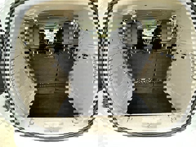 Used 2024 Chrysler Pacifica Limited w/ Uconnect Theater Family Group image 6