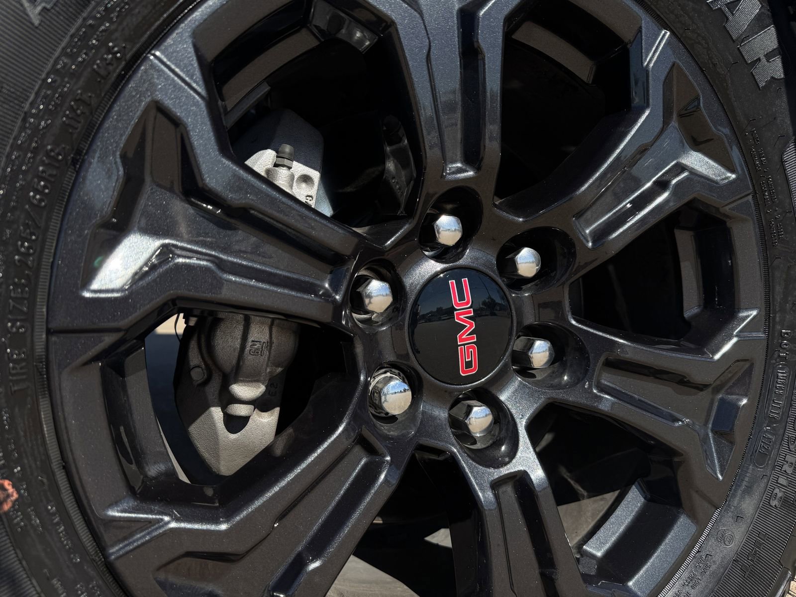 Used 2025 GMC Canyon Elevation w/ Convenience Package image 11