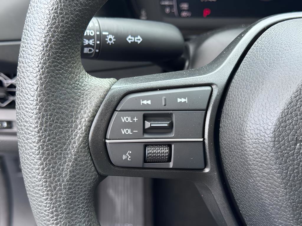 Used 2023 Honda Accord LX image 15