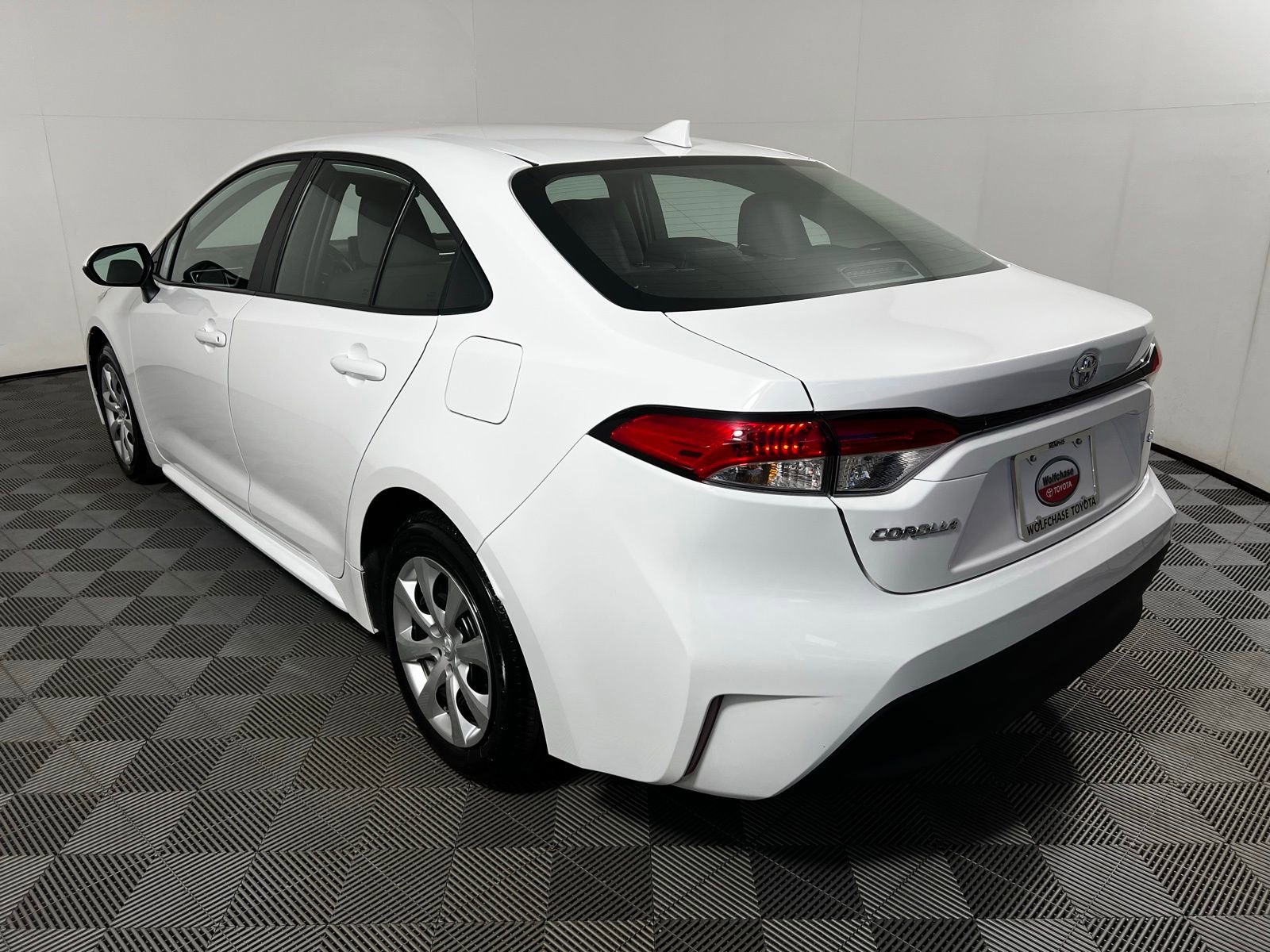 Certified 2025 Toyota Corolla LE image 7