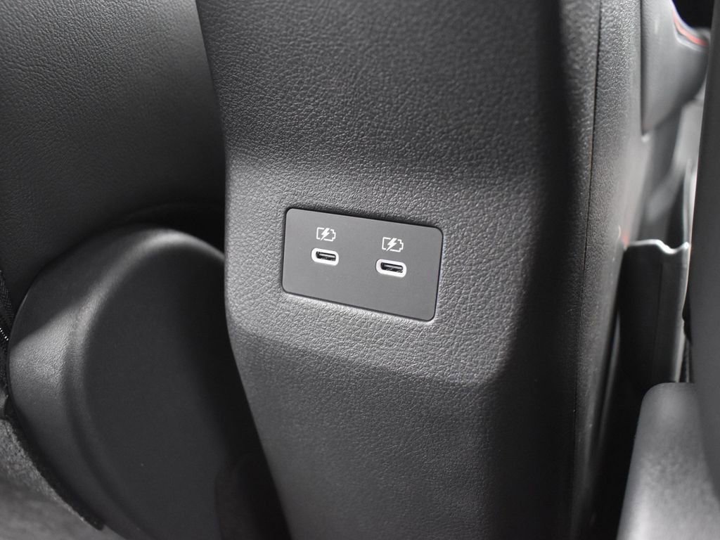 New 2026 Nissan Kicks SR w/ Illumination Package image 19